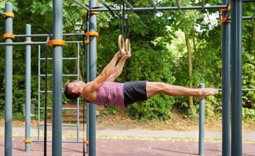 PALESTRA OUTDOOR: SOLUZIONI PER AUMENTARE LA MASSA MUSCOLARE 