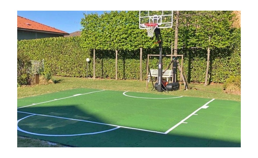 PAVIMENTAZIONE CAMPO BASKET IN SBR: CARATTERISTICHE